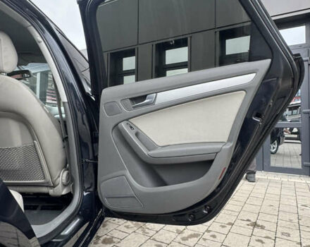 Синій Ауді А4, об'ємом двигуна 1.8 л та пробігом 240 тис. км за 8950 $, фото 69 на Automoto.ua