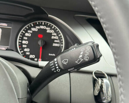 Синій Ауді А4, об'ємом двигуна 1.8 л та пробігом 240 тис. км за 8950 $, фото 52 на Automoto.ua