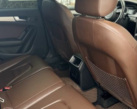 Синій Ауді А4, об'ємом двигуна 2 л та пробігом 205 тис. км за 11500 $, фото 3 на Automoto.ua