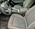 Синій Ауді А4, об'ємом двигуна 2 л та пробігом 334 тис. км за 16999 $, фото 4 на Automoto.ua