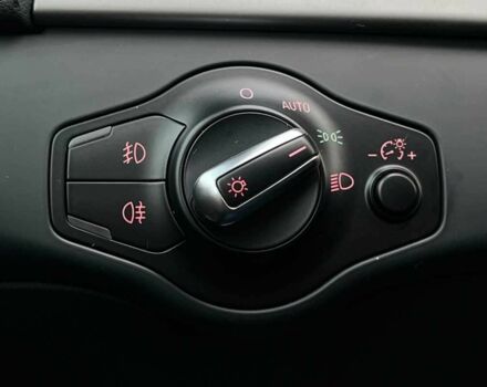 Синій Ауді А4, об'ємом двигуна 2 л та пробігом 127 тис. км за 12800 $, фото 17 на Automoto.ua