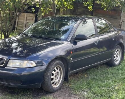 Синій Ауді А4, об'ємом двигуна 1.8 л та пробігом 450 тис. км за 2912 $, фото 1 на Automoto.ua