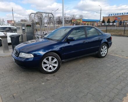 Синий Ауди А4, объемом двигателя 0 л и пробегом 308 тыс. км за 3400 $, фото 1 на Automoto.ua