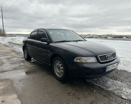 Синий Ауди А4, объемом двигателя 1.8 л и пробегом 250 тыс. км за 2600 $, фото 1 на Automoto.ua
