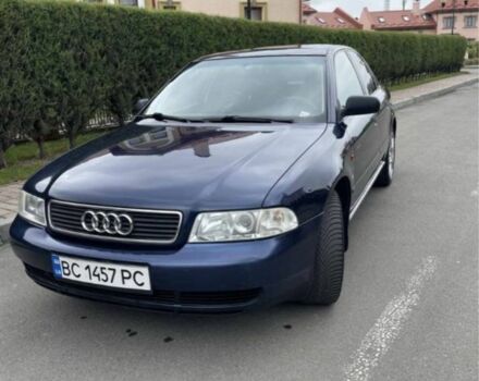 Синій Ауді А4, об'ємом двигуна 1.8 л та пробігом 346 тис. км за 3300 $, фото 1 на Automoto.ua