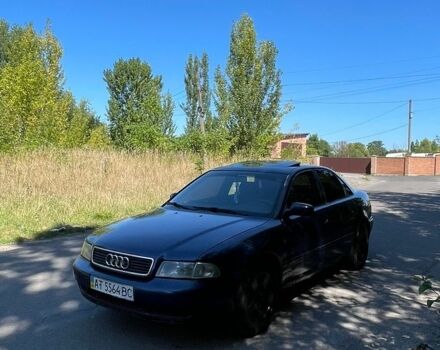 Синій Ауді А4, об'ємом двигуна 1.6 л та пробігом 292 тис. км за 1550 $, фото 1 на Automoto.ua