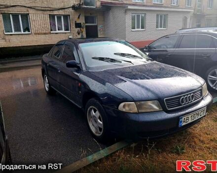 Синій Ауді А4, об'ємом двигуна 1.6 л та пробігом 300 тис. км за 2800 $, фото 1 на Automoto.ua