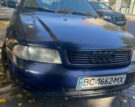 Синий Ауди А4, объемом двигателя 1.8 л и пробегом 400 тыс. км за 2100 $, фото 1 на Automoto.ua