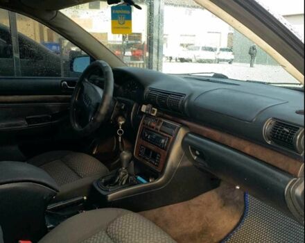 Синий Ауди А4, объемом двигателя 1.8 л и пробегом 37 тыс. км за 2700 $, фото 1 на Automoto.ua