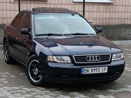 Ауди А4 1996 в Костополе на Automoto.ua Синий Ауди А4, объемом двигателя 1.78 л и пробегом 300 тыс. км за 3300 $, фото 1 на Automoto.ua