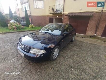 Синій Ауді А4, об'ємом двигуна 1.6 л та пробігом 278 тис. км за 3900 $, фото 1 на Automoto.ua