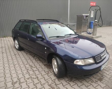 Синій Ауді А4, об'ємом двигуна 1.8 л та пробігом 340 тис. км за 2750 $, фото 1 на Automoto.ua