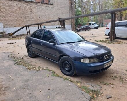 Синий Ауди А4, объемом двигателя 1.9 л и пробегом 580 тыс. км за 1500 $, фото 1 на Automoto.ua