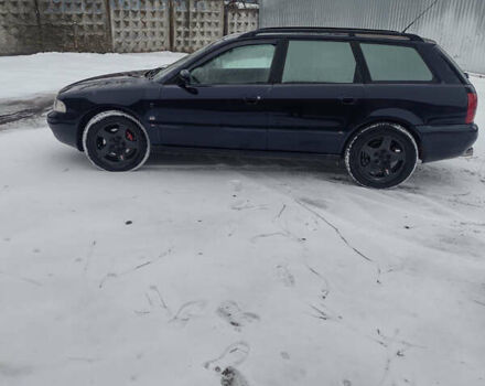 Синій Ауді А4, об'ємом двигуна 2.6 л та пробігом 412 тис. км за 3650 $, фото 1 на Automoto.ua