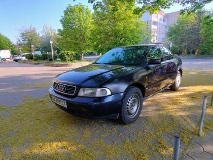 Ауди А4 1996 в Вознесенске на Automoto.ua Синий Ауди А4, объемом двигателя 1.8 л и пробегом 305 тыс. км за 2000 $, фото 1 на Automoto.ua