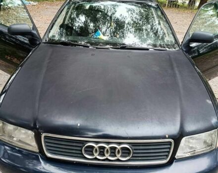 Синий Ауди А4, объемом двигателя 1.6 л и пробегом 350 тыс. км за 1850 $, фото 1 на Automoto.ua