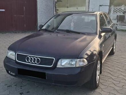 Ауди А4 1996 в Черновцах на Automoto.ua Синий Ауди А4, объемом двигателя 1.9 л и пробегом 350 тыс. км за 2800 $, фото 1 на Automoto.ua