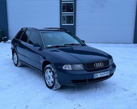 Синий Ауди А4, объемом двигателя 1.8 л и пробегом 191 тыс. км за 2550 $, фото 1 на Automoto.ua