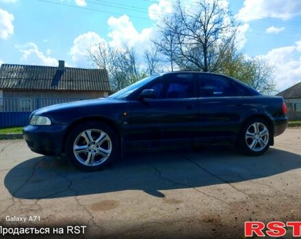 Синий Ауди А4, объемом двигателя 1.8 л и пробегом 180 тыс. км за 3200 $, фото 1 на Automoto.ua