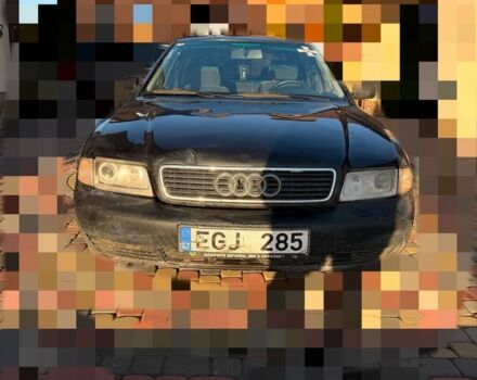 Синий Ауди А4, объемом двигателя 2.6 л и пробегом 350 тыс. км за 650 $, фото 1 на Automoto.ua