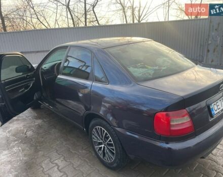 Синий Ауди А4, объемом двигателя 1.6 л и пробегом 400 тыс. км за 3000 $, фото 1 на Automoto.ua
