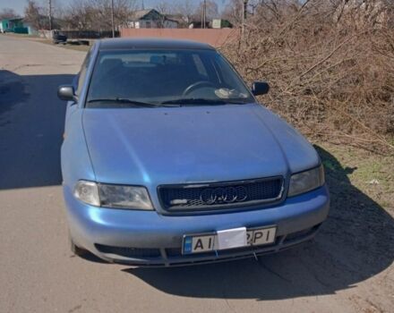 Синий Ауди А4, объемом двигателя 1.6 л и пробегом 305 тыс. км за 2600 $, фото 1 на Automoto.ua