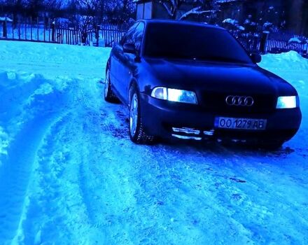 Синій Ауді А4, об'ємом двигуна 1.8 л та пробігом 382 тис. км за 3600 $, фото 1 на Automoto.ua