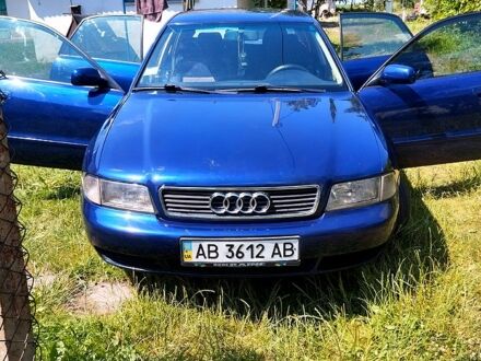 Ауди А4 1997 в Дубно на Automoto.ua Синий Ауди А4, объемом двигателя 18 л и пробегом 323 тыс. км за 2800 $, фото 1 на Automoto.ua