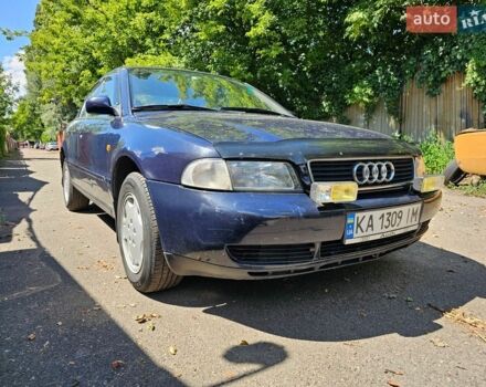 Синій Ауді А4, об'ємом двигуна 1.9 л та пробігом 381 тис. км за 4100 $, фото 1 на Automoto.ua