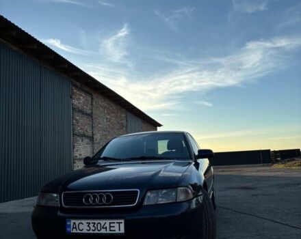 Синій Ауді А4, об'ємом двигуна 1.9 л та пробігом 300 тис. км за 3011 $, фото 1 на Automoto.ua