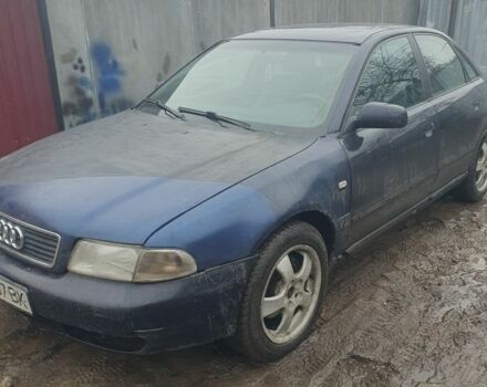 Синий Ауди А4, объемом двигателя 1.8 л и пробегом 330 тыс. км за 1100 $, фото 1 на Automoto.ua