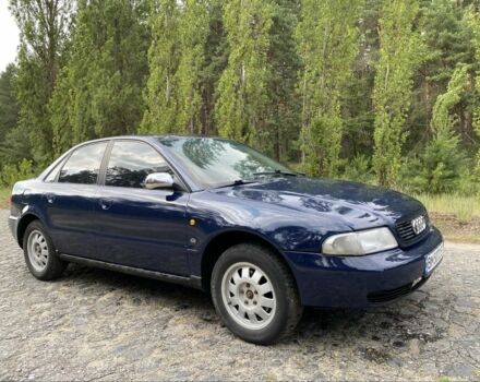Синий Ауди А4, объемом двигателя 1.6 л и пробегом 275 тыс. км за 2450 $, фото 1 на Automoto.ua