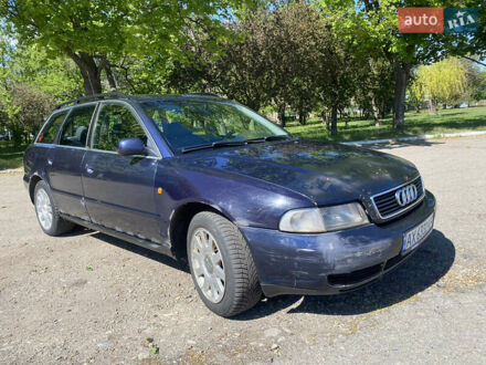 Ауди А4 1997 в Чугуеве на Automoto.ua Синий Ауди А4, объемом двигателя 2.6 л и пробегом 434 тыс. км за 2300 $, фото 1 на Automoto.ua