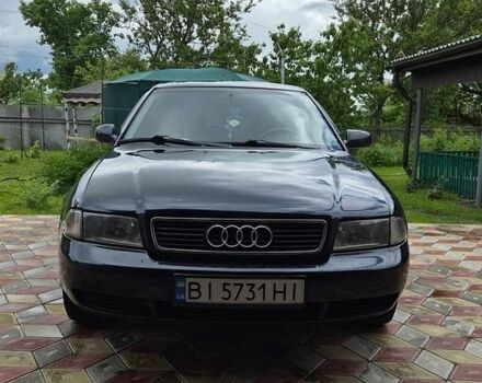 Синий Ауди А4, объемом двигателя 1.8 л и пробегом 407 тыс. км за 3000 $, фото 1 на Automoto.ua