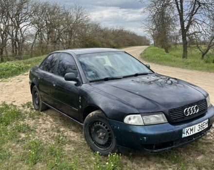 Синий Ауди А4, объемом двигателя 1.9 л и пробегом 400 тыс. км за 900 $, фото 1 на Automoto.ua