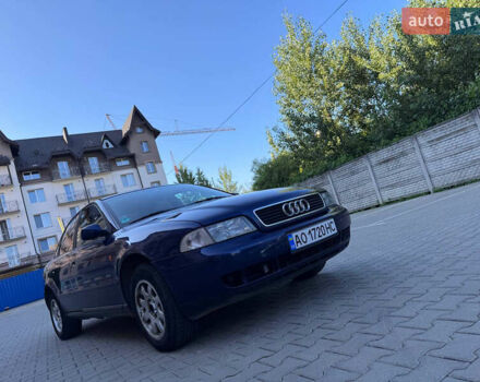 Синий Ауди А4, объемом двигателя 1.6 л и пробегом 228 тыс. км за 2800 $, фото 1 на Automoto.ua