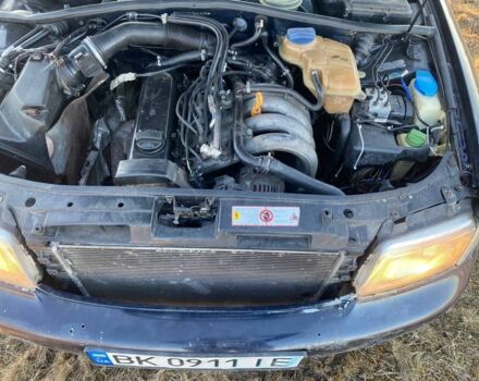 Синій Ауді А4, об'ємом двигуна 1.6 л та пробігом 360 тис. км за 2600 $, фото 1 на Automoto.ua