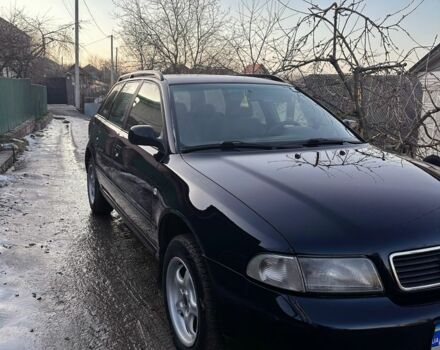 Синий Ауди А4, объемом двигателя 1.9 л и пробегом 386 тыс. км за 3400 $, фото 1 на Automoto.ua