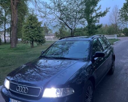 Синий Ауди А4, объемом двигателя 1.9 л и пробегом 386 тыс. км за 1700 $, фото 1 на Automoto.ua