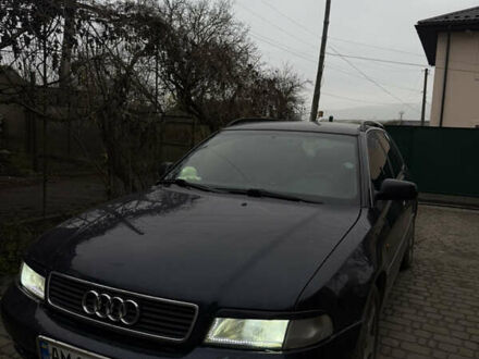 Синий Ауди А4, объемом двигателя 0 л и пробегом 400 тыс. км за 4500 $, фото 1 на Automoto.ua