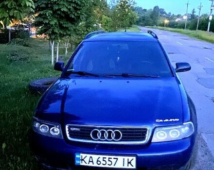 Синий Ауди А4, объемом двигателя 2.4 л и пробегом 400 тыс. км за 2900 $, фото 1 на Automoto.ua