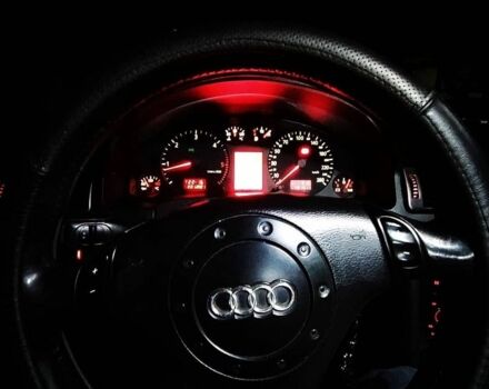 Синій Ауді А4, об'ємом двигуна 1.6 л та пробігом 240 тис. км за 3000 $, фото 1 на Automoto.ua