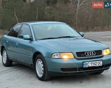 Синий Ауди А4, объемом двигателя 1.6 л и пробегом 300 тыс. км за 2899 $, фото 1 на Automoto.ua