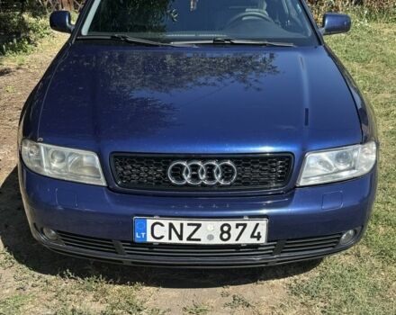 Синій Ауді А4, об'ємом двигуна 1.8 л та пробігом 296 тис. км за 2300 $, фото 1 на Automoto.ua