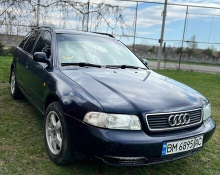 Синий Ауди А4, объемом двигателя 1.8 л и пробегом 400 тыс. км за 1700 $, фото 1 на Automoto.ua