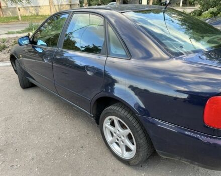 Синій Ауді А4, об'ємом двигуна 1.8 л та пробігом 300 тис. км за 3500 $, фото 1 на Automoto.ua