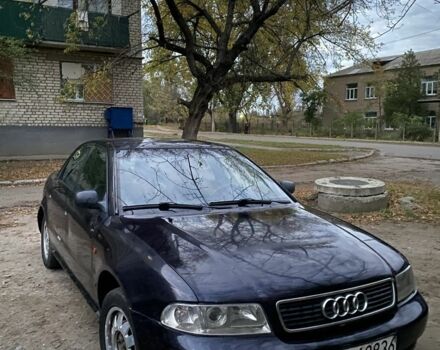 Синій Ауді А4, об'ємом двигуна 1.9 л та пробігом 272 тис. км за 1500 $, фото 1 на Automoto.ua