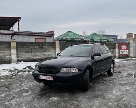 Синій Ауді А4, об'ємом двигуна 1.9 л та пробігом 280 тис. км за 2000 $, фото 1 на Automoto.ua