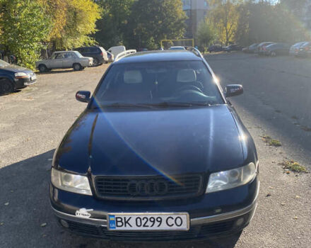 Синий Ауди А4, объемом двигателя 1.9 л и пробегом 476 тыс. км за 3500 $, фото 1 на Automoto.ua