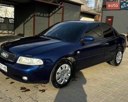 Синий Ауди А4, объемом двигателя 1.8 л и пробегом 214 тыс. км за 3999 $, фото 1 на Automoto.ua